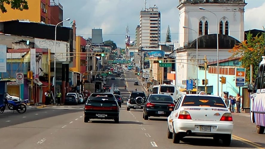 http://www.fronteradigital.com.ve/Estudian estrategias de movilidad en San Cristóbal ante apertura vehicular