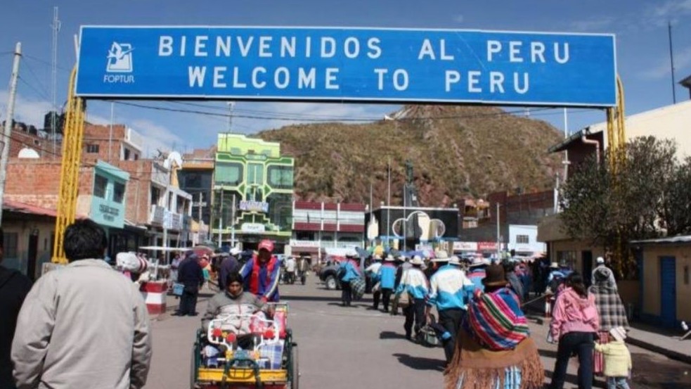 http://www.fronteradigital.com.ve/Al menos 100.000 venezolanos multados en Perú 
por vencimiento de su documentación de residencia