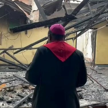 Diario Frontera, Frontera Digital,  SANTÍSIMO SACRAMENTO, Internacionales, ,Hallan intacto Santísimo Sacramento 
en iglesia incendiada en Camerún