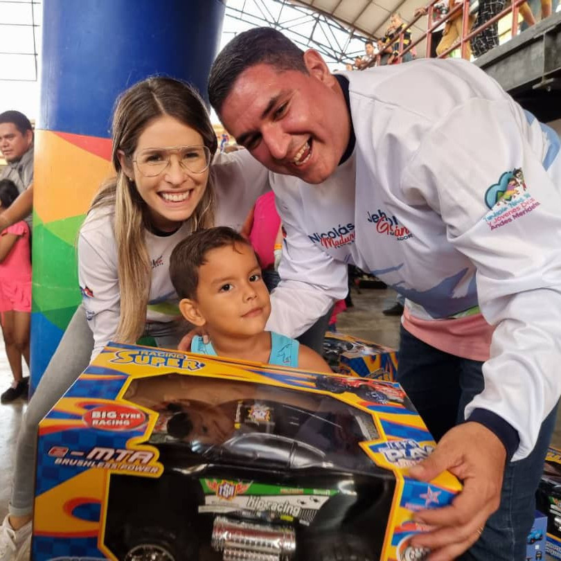 Diario Frontera, Frontera Digital,  Regionales, ,Gobernación de Mérida comenzó entrega de juguetes