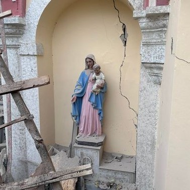 Diario Frontera, Frontera Digital,  Virgen María queda intacta, TURQUÍA, Internacionales, ,Imagen de la Virgen María queda intacta 
tras desplome de catedral en Turquía