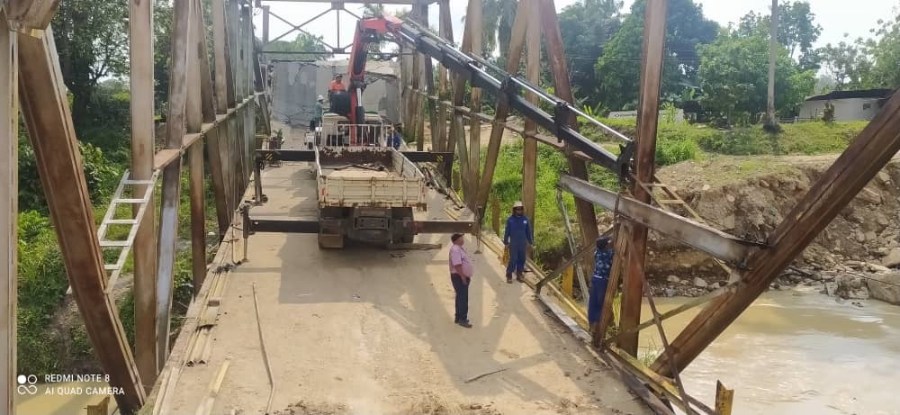 Diario Frontera, Frontera Digital,  PUENTE ONIA, El Vigía Panamericana, ,Gobernador Jehyson Guzmán trabaja en el puente de Onia