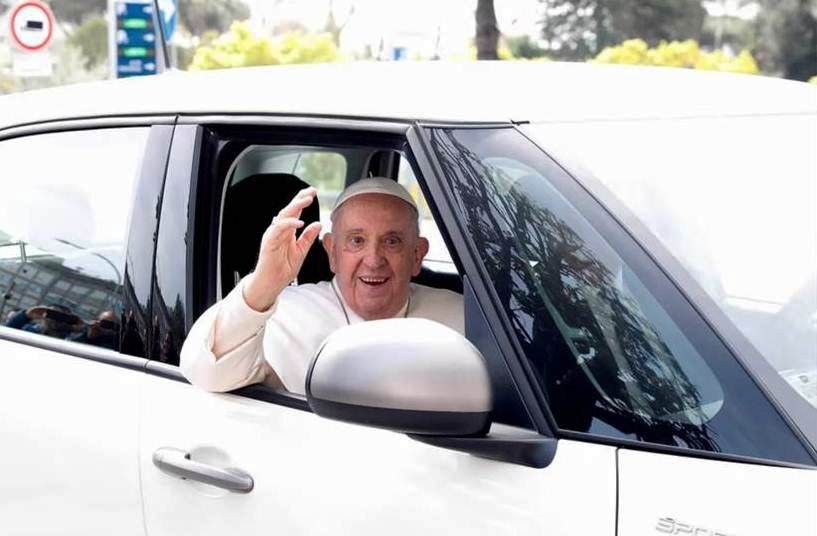 Diario Frontera, Frontera Digital,  PAPA FRANCISCO, POLICLÍNICA GEMELLI, Internacionales, ,El papa Francisco fue dado de alta 
luego de tres noches hospitalizado por bronquitis: “Todavía estoy vivo”