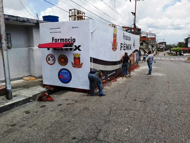 Diario Frontera, Frontera Digital,  CONTAINER FARMACIA FÉNIX, EL VIGÍA, El Vigía Panamericana, ,EL VIGÍA: Arrancó desmontaje de container de
farmacia Fénix para su reubicación