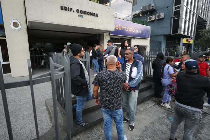 Diario Frontera, Frontera Digital,  Internacionales, ,Venezolanos en Ecuador en incertidumbre total y en un limbo ante cierre de consulados