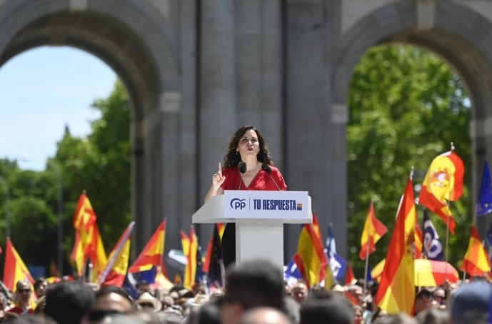 Diario Frontera, Frontera Digital,  Internacionales, ,«Como en la Venezuela de Maduro»: Isabel Díaz Ayuso acusa a Pedro Sánchez de manosear las instituciones y medios de comunicación
