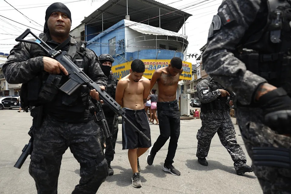 Diario Frontera, Frontera Digital,  Internacionales, ,Desde las primeras horas, helicópteros, blindados y drones de la policía irrumpieron en los complejos de Alemão y Penha, dos de las mayores favelas del norte carioca, en una ofensiva contra el Comando Vermelho,Violencia en Río de Janeiro: al menos 60 muertos 
en operativos policiales contra el Comando Vermelho