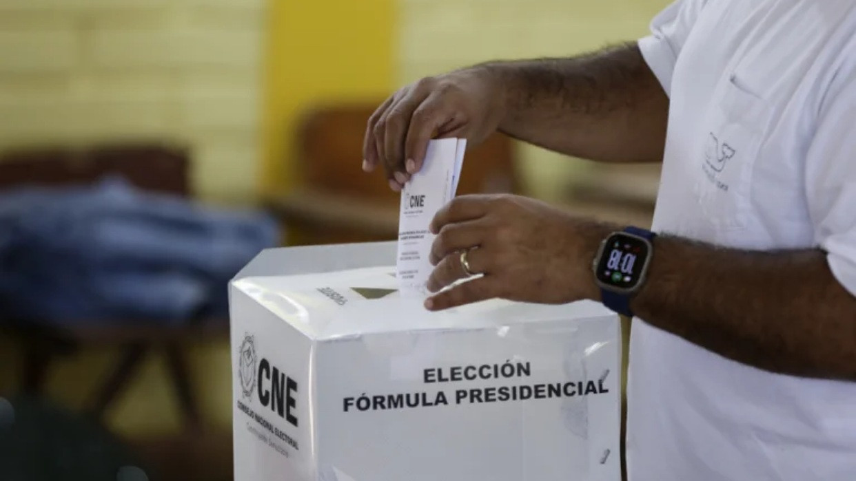 Diario Frontera, Frontera Digital,  Internacionales, ,El escrutinio especial se lleva a cabo en presencia de representantes de los cinco partidos políticos que participaron en los comicios, el ente electoral y observadores nacionales e internacionales, según informó el codirector electoral del CNE, Lino Tomás Mendoza,Consejo Nacional Electoral de Honduras inicia recuento especial de actas en medio de denuncias de fraude