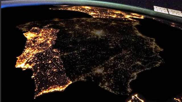 Diario Frontera, Frontera Digital,  Internacionales, ,Un apagón masivo deja sin luz a España y desata el caos total: 
colapsa aeropuertos, transportes, carreteras y hospitales
