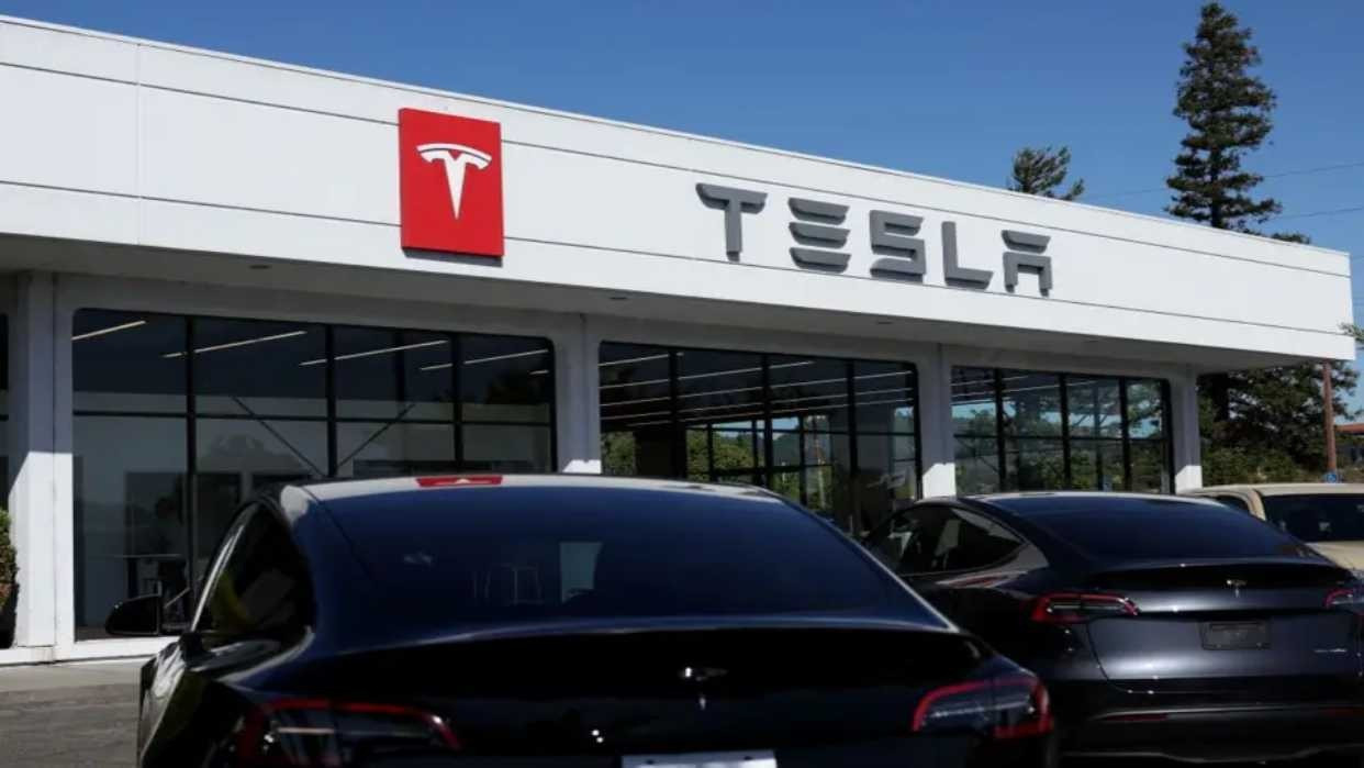 Diario Frontera, Frontera Digital,  Internacionales, ,Acciones de Tesla se hundieron casi 15% luego de fuertes ataques entre Elon Musk y Donald Trump