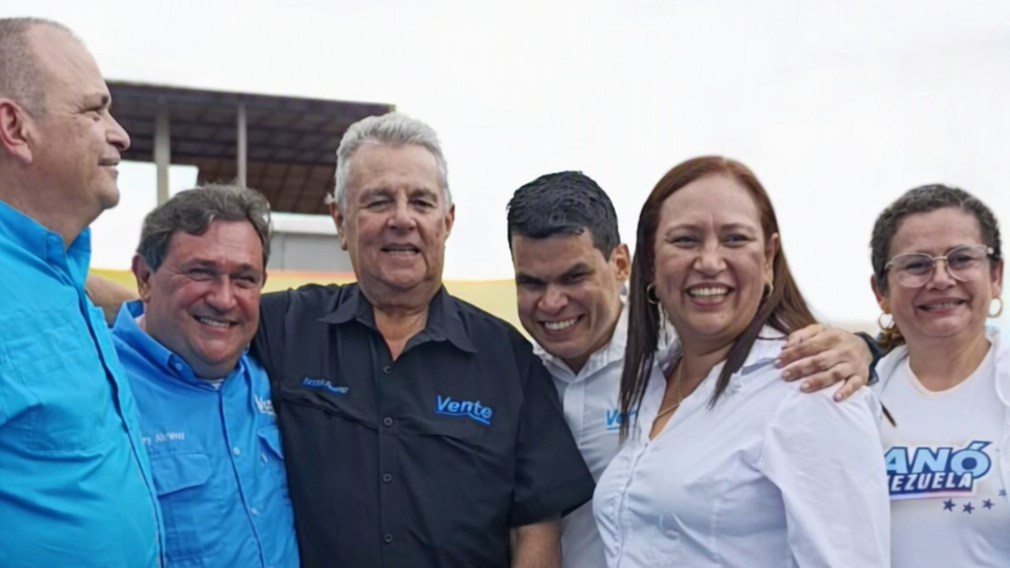 http://www.fronteradigital.com.ve/Dirigentes nacionales de Vente Venezuela 
exigieron fecha de elecciones presidenciales en El Vigía