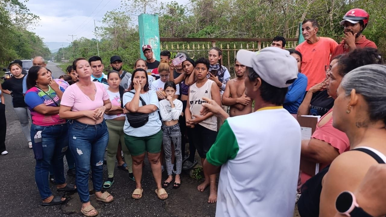 http://www.fronteradigital.com.ve/Rodolfo Zerpa condenó las invasiones en el estado Mérida