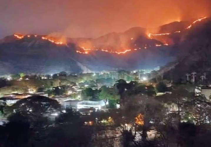 Diario Frontera, Frontera Digital,  Nacionales, ,Incendio forestal consume 120 hectáreas del Henri Pittier