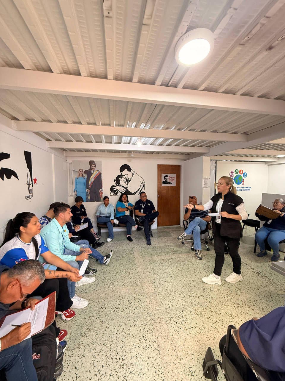 Diario Frontera, Frontera Digital,  Regionales, ,La psicóloga Reina Quintero destacó que esta iniciativa busca fortalecer el bienestar emocional de los empleados públicos, quienes constituyen el primer enlace de atención con la ciudadanía,Servidores públicos y sectores vulnerables son atendidos en materia de salud mental