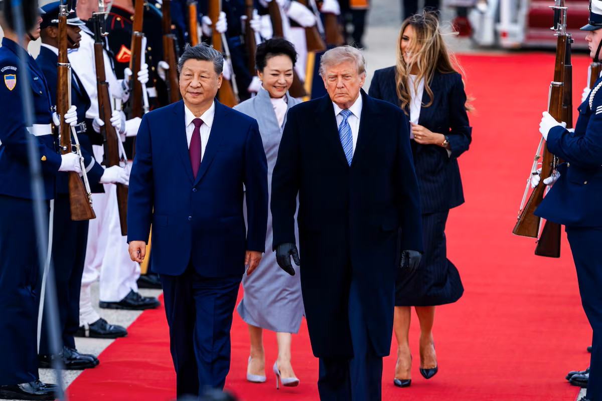 Diario Frontera, Frontera Digital,  Internacionales, ,El presidente de China Xi Jinping y su homólogo estadounidense, Donald Trump. JIM LO SCALZO (EFE),Alfombra roja, flores y Trump: 
así ha sido la llegada de Xi Jinping a Washington