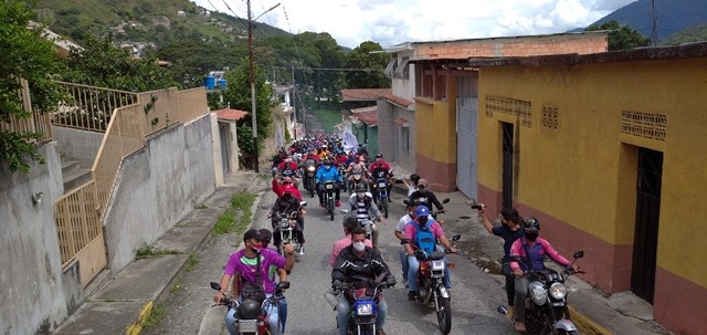 Diario Frontera, Frontera Digital,  CARAVANA, Mocoties, ,Multitudinaria caravana recorrió las calles de Tovar en respaldo a la revolución
