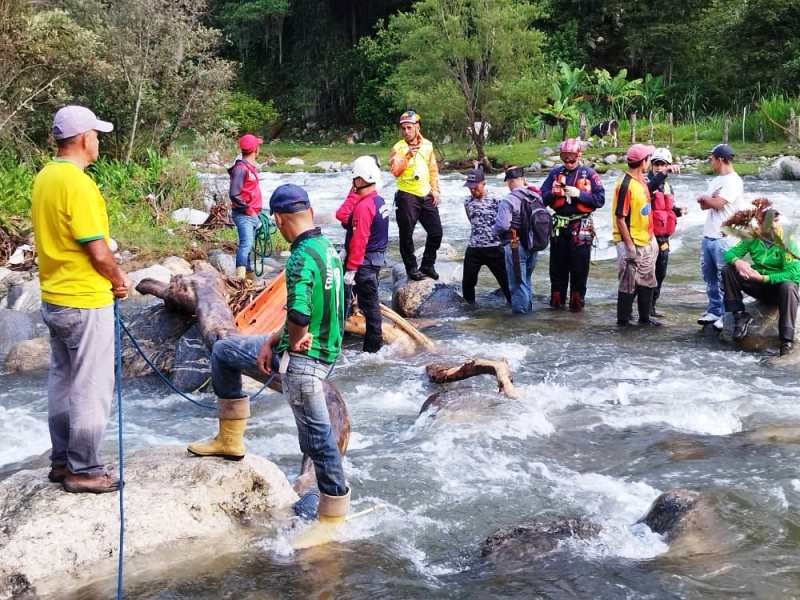 Diario Frontera, Frontera Digital,  CUERPO DE BOMBEROS, Sucesos, ,Cuerpo de Bomberos rescató cuerpo de ciudadano que cayó al río Chama