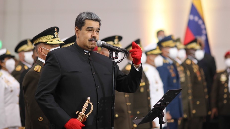 https://www.fronteradigital.com.ve/Presidente Maduro instó a funcionarios de la FANB 
a multiplicar su compromiso en defensa del país