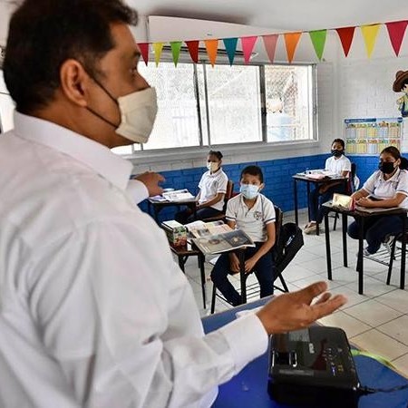 Diario Frontera, Frontera Digital,  regreso a clases, Regionales, ,Más de 171 mil  estudiantes regresaron a clases en Mérida