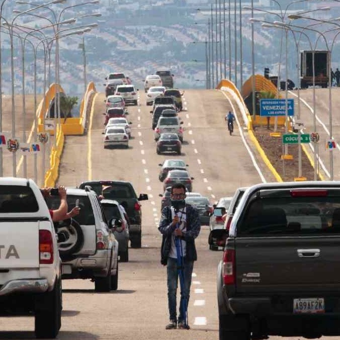 Diario Frontera, Frontera Digital,  PUENTE ATANASIO GIRARDOT, Nacionales, ,Más de 1.300 vehículos circularon 
por el puente colombo-venezolano "Atanasio Girardot"