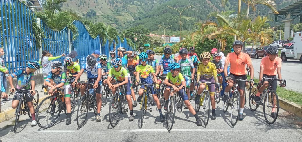 Diario Frontera, Frontera Digital,  Mérida, Funripa, Circuito montañera, Deportes, ,Funripa La Gallina Dorada arrasó en la carrera del 10° Aniversario Epifanio Arcila