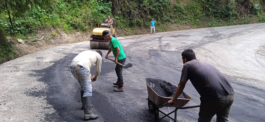 Diario Frontera, Frontera Digital,  Jehyson Guzmán, Victor Bustamante, municipio Zea, local 003, Plan de bacheo, Mocoties, ,Gobernación de Mérida y alcaldía de Zea ejecutan plan de bacheo en la local 003