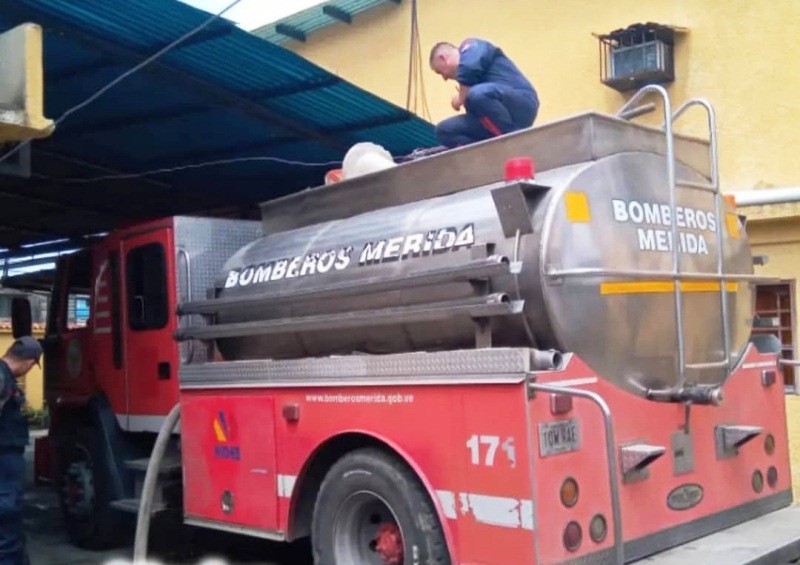 Diario Frontera, Frontera Digital,  CUERPO DE BOMBEROS EL VIGÍA, El Vigía Panamericana, ,BOMBEROS DOTAN DE AGUA A OCHO FAMILIAS 
REFUGIADAS EN UN HOTEL EN EL VIGÍA