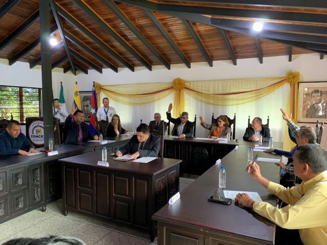 Diario Frontera, Frontera Digital,  CONCEJO MUNICIPAL ALBERTO ADRIANI, El Vigía Panamericana, ,CONCEJO MUNICIPAL DESIGNÓ Y JURAMENTÓ A EDILES 
DE LAS COMISIONES PERMANENTES DE EL VIGÍA