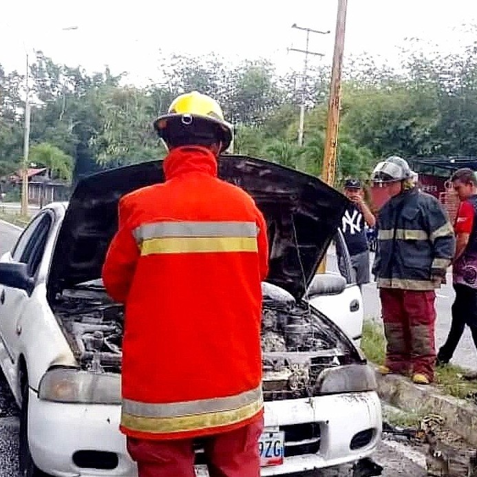 Diario Frontera, Frontera Digital,  INCENDIO DE VEHÍCULO, Sucesos, ,Bomberos indagan incendio 
de un vehículo en El Vigía