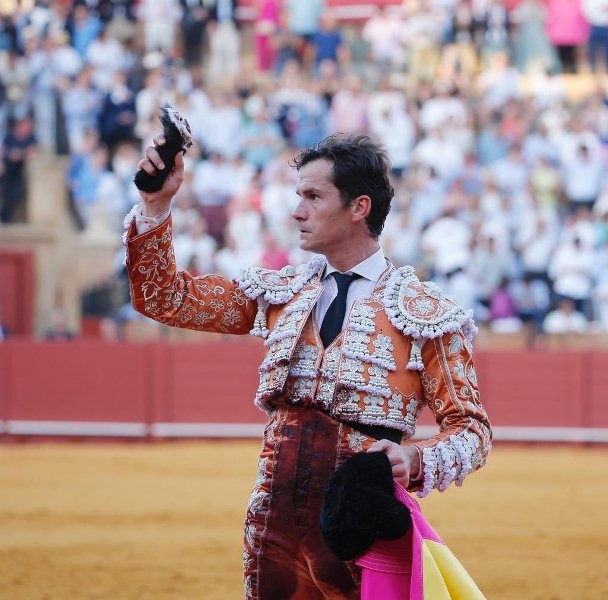 Diario Frontera, Frontera Digital,  FERIA DE ABRIL, sevilla, DECIMOCUARTO FESTEJO DE ABONO, Entretenimiento, ,Un colosal Daniel Luque protagoniza, junto al presidente, el debut con matices de La Quinta
