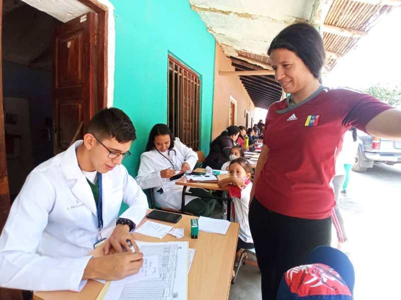 Diario Frontera, Frontera Digital,  CLÍNICA MÓVIL LOS HIGUERONES, EJIDO, GOBIERNO DE MÉRIDA, JEHYSAON GUZMÁN, Salud, ,Clínica móvil atendió a los habitantes de Los Higuerones