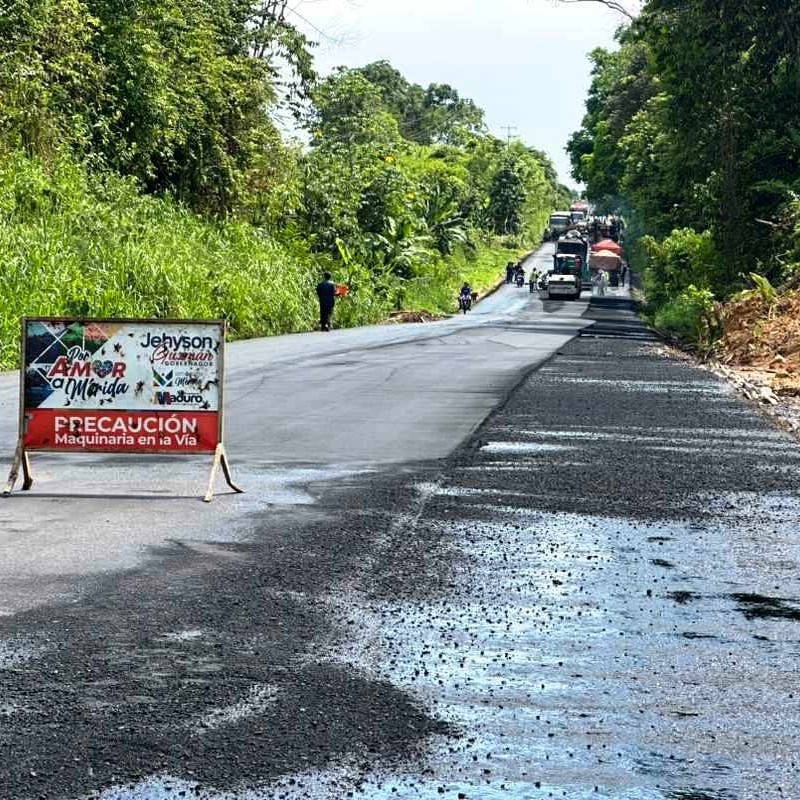Diario Frontera, Frontera Digital,  asfaltado en Guayabones, PANAMERICANA, El Vigía Panamericana, ,Gobernador Jehyson Guzmán continúa 
con labores de asfaltado en Guayabones