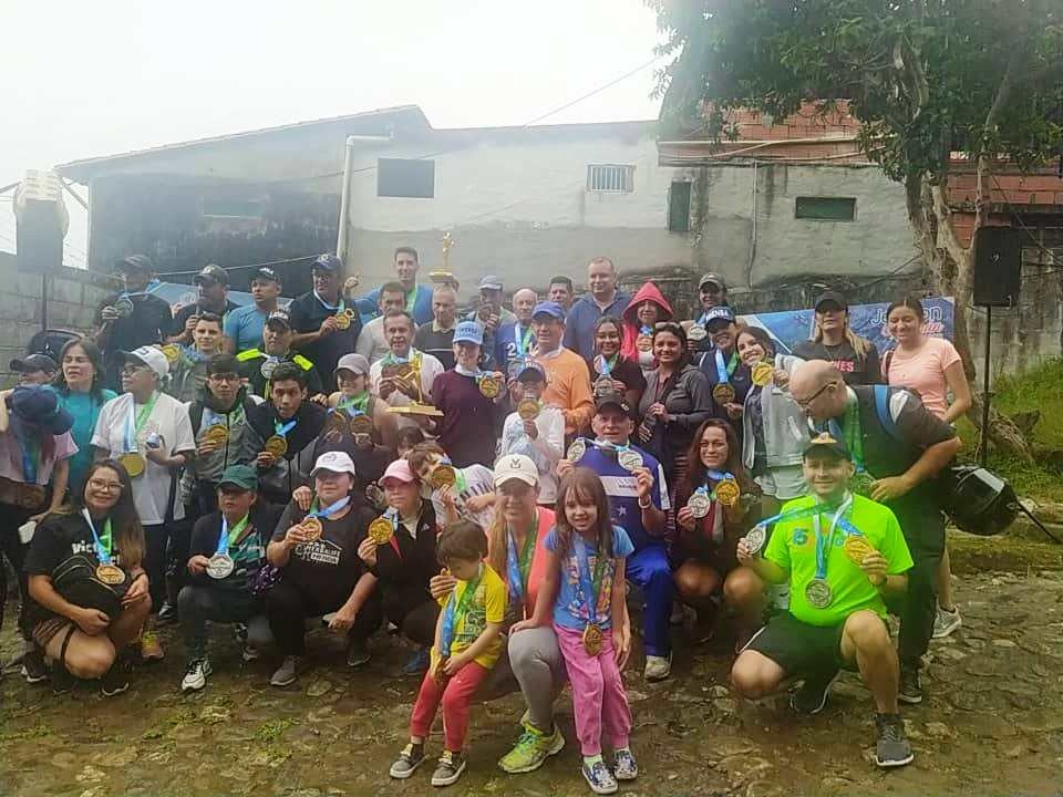 Diario Frontera, Frontera Digital,  PREMIADOS PERIODISTAS, JEHYSON GUZMÁN, Deportes, ,Gobernador Jehyson Guzmán premio a periodistas en sus juegos deportivos