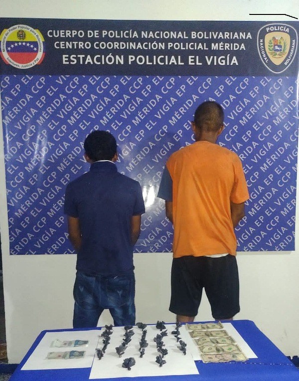 Diario Frontera, Frontera Digital,  DETEMNIDOS, MICROTRÁFICO, DETENIDOS, EL VIGÍA, PNB, Sucesos, ,PNB capturó a dos ciudadanos con 27 envoltorios
tipo cebollita de presunta droga en El Vigía