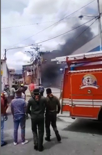 Diario Frontera, Frontera Digital,  PLANTA GENERADORA, PLANTA GENERADORA, BANCO PROVINCIAL, TOVAR, Sucesos, ,Bomberos indagan incendió en la planta generadora
de electricidad en el Provincial de Tovar