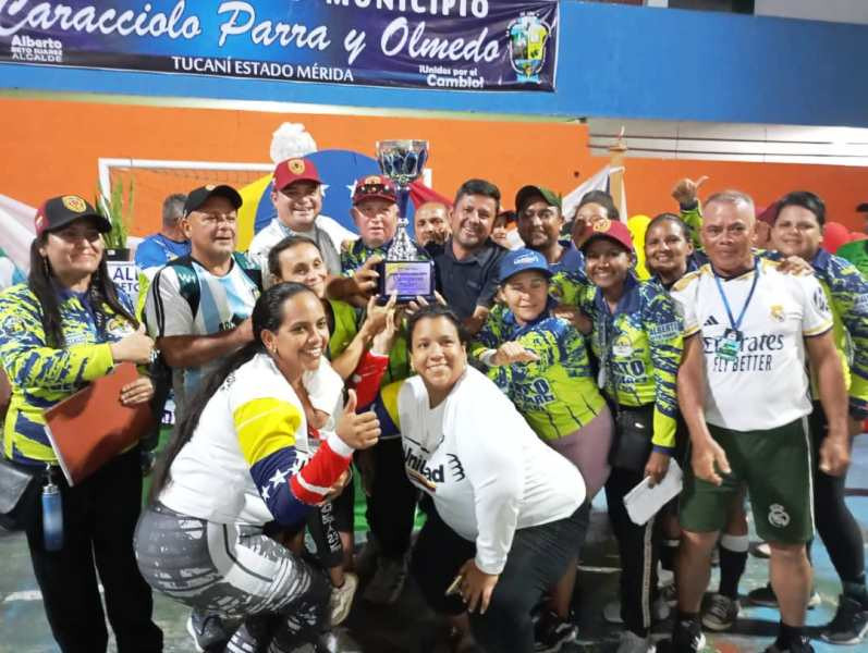 Diario Frontera, Frontera Digital,  Deportes, ,𝗖𝗮𝗿𝗮𝗰𝗰𝗶𝗼𝗹𝗼 𝗣𝗮𝗿𝗿𝗮 𝗢𝗹𝗺𝗲𝗱𝗼 𝗖𝗮𝗺𝗽𝗲𝗼́𝗻 𝗲𝗻 𝗹𝗮 𝘀𝗲𝗴𝘂𝗻𝗱𝗮 𝗝𝗼𝗿𝗻𝗮𝗱𝗮