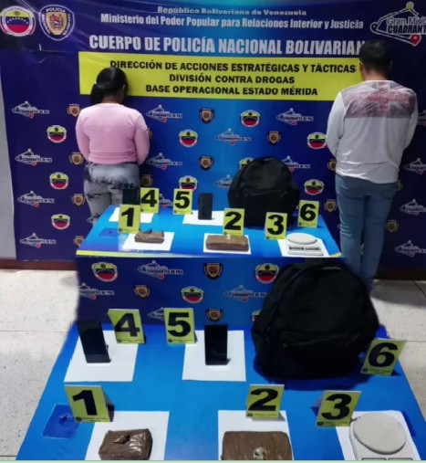 Diario Frontera, Frontera Digital,  Sucesos, ,PNB capturó a tres ciudadanos y una dama con presunta droga en Mérida