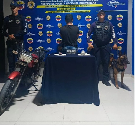 Diario Frontera, Frontera Digital,  Sucesos, ,CPNB y canino Willy detuvieron a un joven motorizado con presunta “droga" en El Vigía