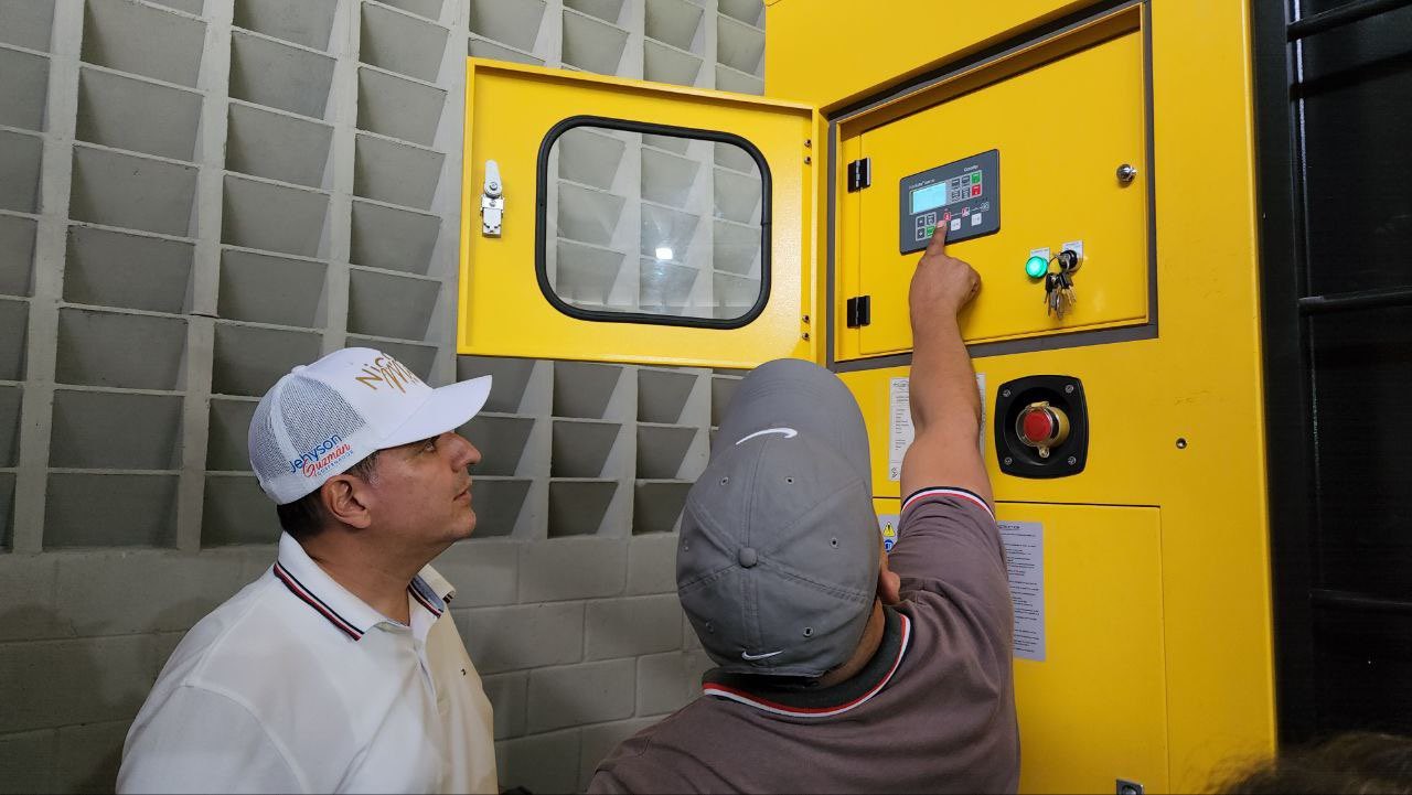 Diario Frontera, Frontera Digital,  El Vigía Panamericana, ,EL VIGÍA / Jehyson Guzmán asegura suministro de agua 
con funcionamiento de generador en planta de Mucujepe