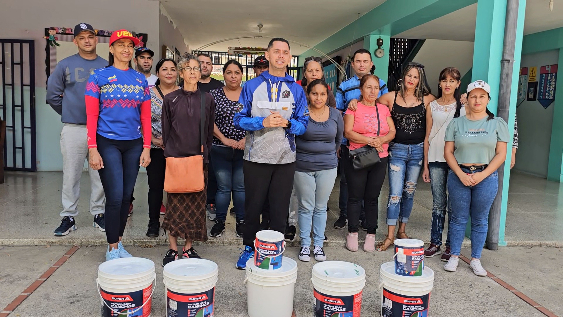 Diario Frontera, Frontera Digital,  Regionales, ,Alcalde Jesús Araque y Madrina Ninoska Clocier entregaron trabajos de rehabilitación a centros educativos