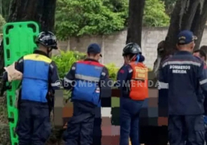 Diario Frontera, Frontera Digital,  Sucesos, ,Cinco personas resultaron lesionadas tras colisión de tres motos en Mérida