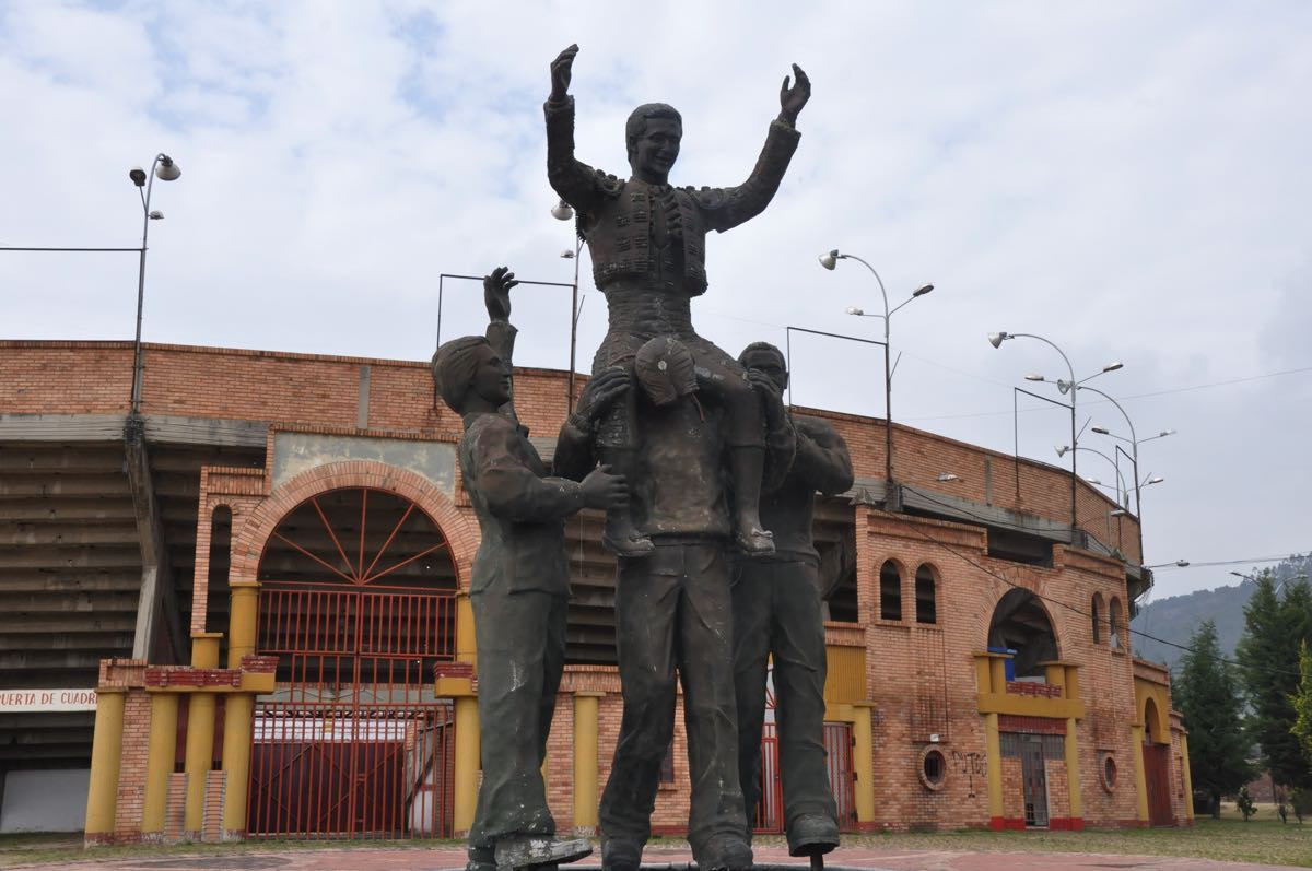 Diario Frontera, Frontera Digital,  Entretenimiento, ,POLÉMICA | César Rincón, desde el dolor tras ver su estatua derrocada: "Que sea punto de inflexión para evitar la destrucción de nuestro patrimonio cultural"