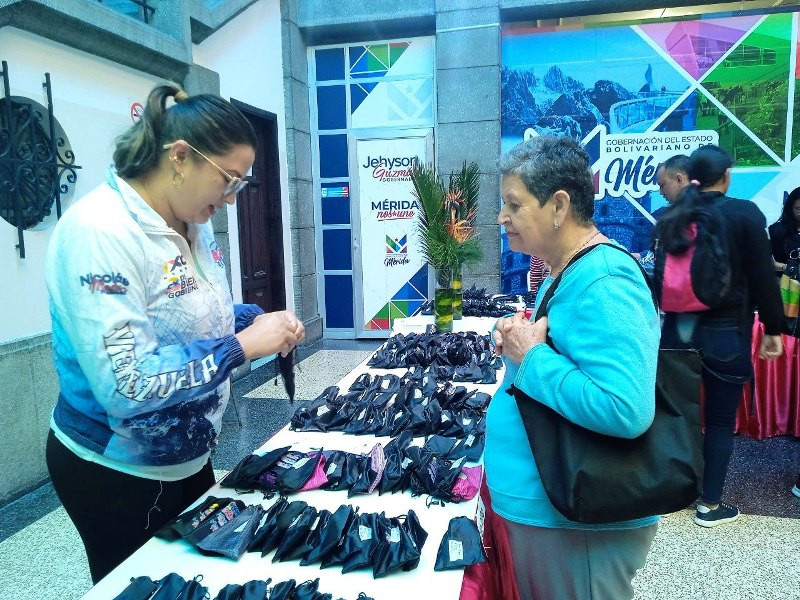 Diario Frontera, Frontera Digital,  Salud, ,El gobernador Jehyson Guzmán entregó 800 pares de lentes