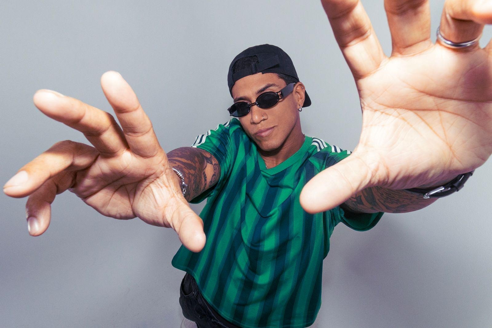 Diario Frontera, Frontera Digital,  Farándula, ,Este proyecto es un testimonio del talento multifacético de Pumba Dos Santos, quien no solo canta, sino que también es el productor audiovisual detrás de su propia compañía, Agora Productions,Pumba Dos Santos estrena “Follow me”: un himno al amor sin miedo