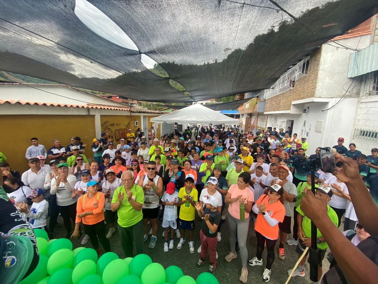 Diario Frontera, Frontera Digital,  Regionales, ,Pérez recordó que son: “40 Años Cosechando Dignidad y Propósito en Zea". Subrayó que la verdadera fortaleza de Saprendeh  reside en la lección que sus jóvenes enseñan: la unidad en la diversidad,Zea desborda solidaridad: Cientos de personas participaron 
en la caminata 7K de Saprendeh por su 40° aniversario