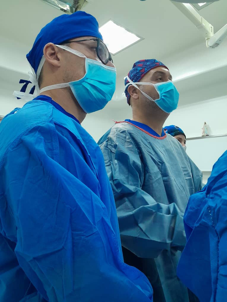 Diario Frontera, Frontera Digital,  Salud, Regionales, ,Los doctores Borjas y Castillo en uno de los quirófanos del Hospital Clínico del Valle de Mérida. Foto: Prensa VC,Exitosa jornada de cirugía bariátrica en el Hospital Clínico del Valle
fortalece lucha contra la obesidad