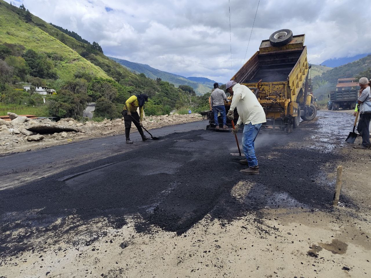 Diario Frontera, Frontera Digital,  Regionales, ,Gobierno bolivariano concluye etapa final de la nueva vía hacia la Don Perucho