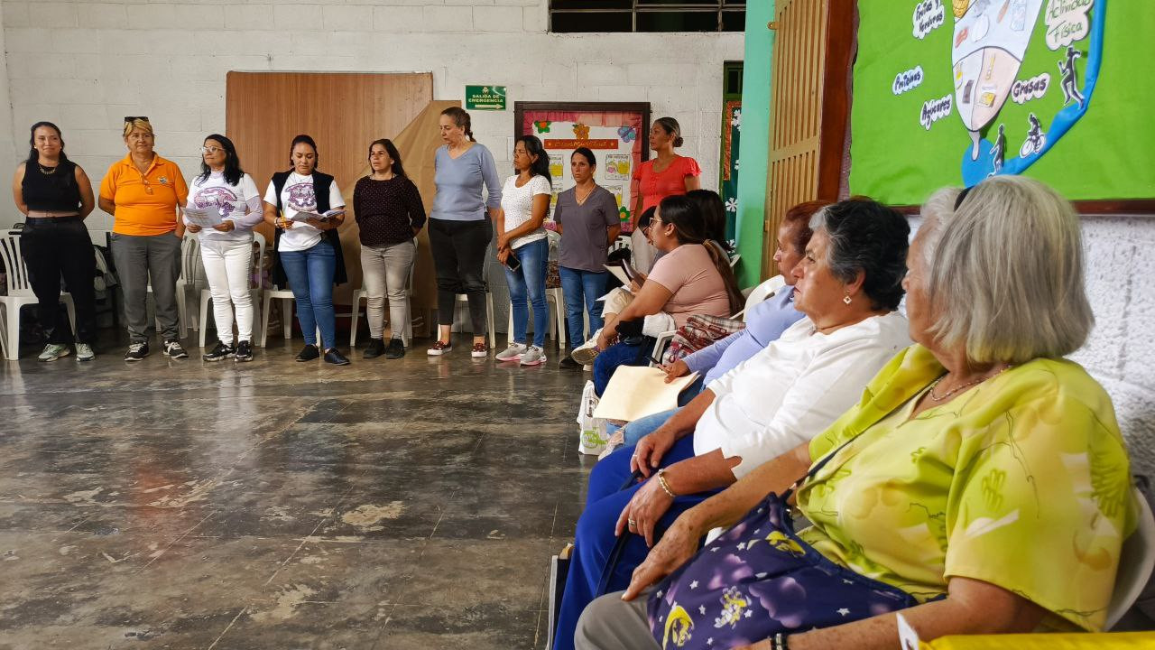 Diario Frontera, Frontera Digital,  Regionales, ,Este trabajo articulado desde el gobierno bolivariano, con la colaboración de los entes regionales y el compromiso del organismo municipal servirá para que las mujeres merideñas, “que con sus manos habilidosas, su ingenio, su magia creadora, con sencillez y humildad, puedan mostrar sus productos en esta fecha festiva y espacial del año,Emprendedoras merideñas contarán con espacios y oportunidades en la época navideña