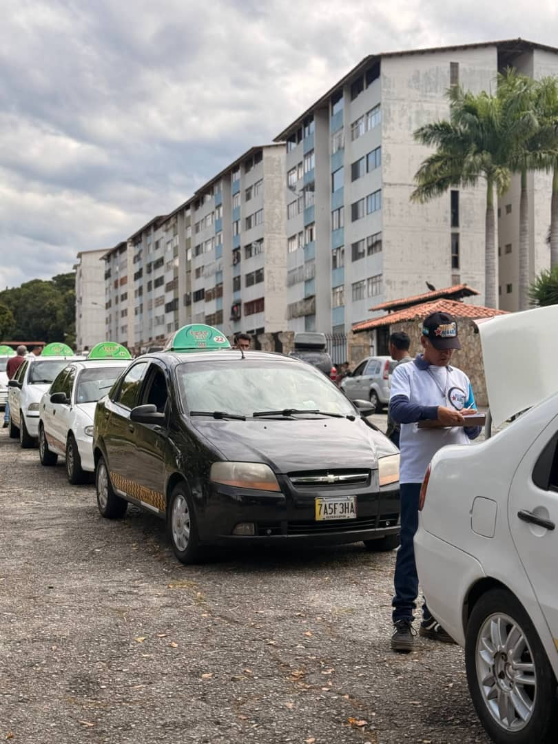 Diario Frontera, Frontera Digital,  Regionales, ,Dando cumplimiento a lo establecido en la ley, el alcalde Nelson Álvarez a través de la Unidad de Atención al Transportista, desplegó un operativo especial para la revisión anual de 80 unidades de la Modalidad Tax,Alcalde Nelson Álvarez intensifica operativo anual de renovación de certificación para taxis