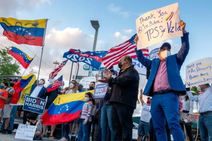 Diario Frontera, Frontera Digital,  Internacionales, ,Adelys Ferro, directora ejecutiva del Venezuelan American Caucus y una de las voces más prominentes en la defensa de esta comunidad, describe el impacto como devastador,La mayor ilegalización masiva en la historia de EEUU: 
600.000 venezolanos pierden el TPS este 7 de noviembre